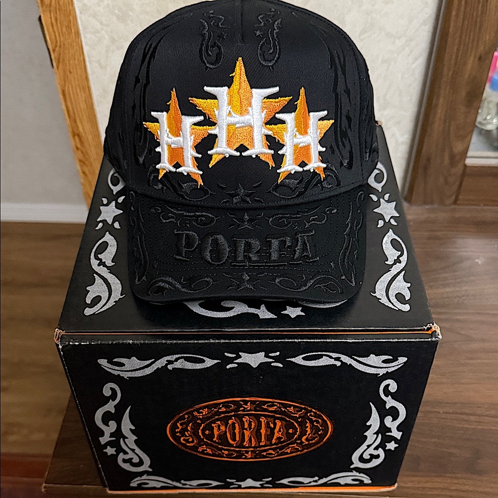 RUDE AWAKENINGS X PORFA
LIMITED STOCK
ONE SIZE FITS ALL 
100% ORIGINAL NOT G5